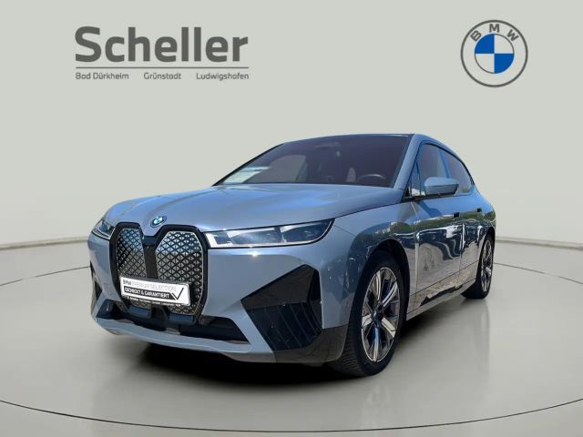 BMW iX xDrive50