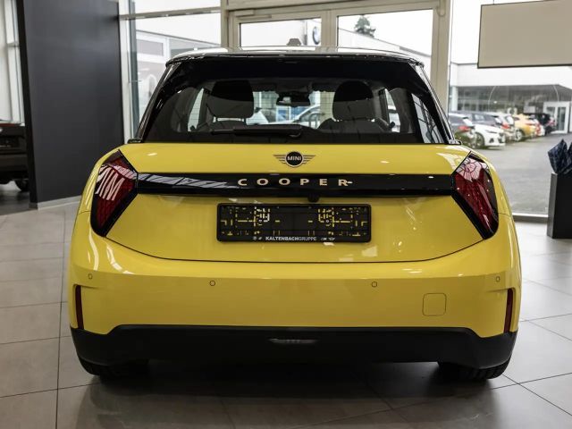 MINI Cooper E Classic Trim HUD LED PDC KEYLESS