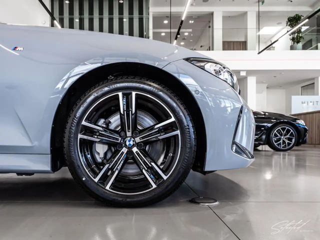 BMW 330 330i M-Sport Touring xDrive