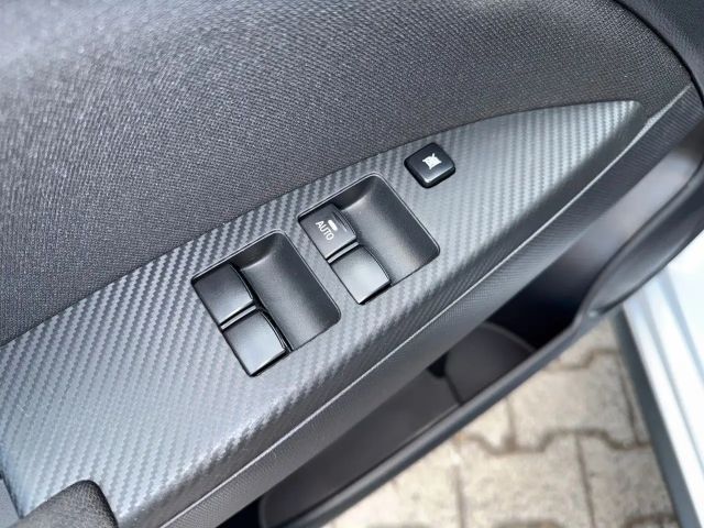 Mitsubishi Space Star Star