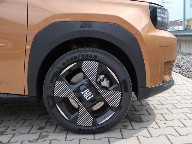 Fiat Grande Panda E La Prima