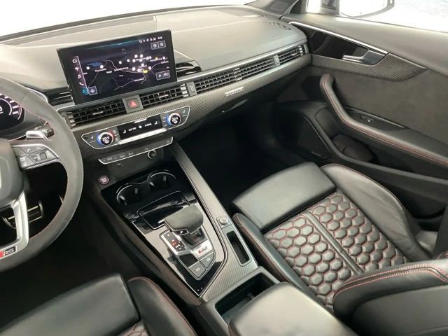 Audi RS4 Avant Quattro