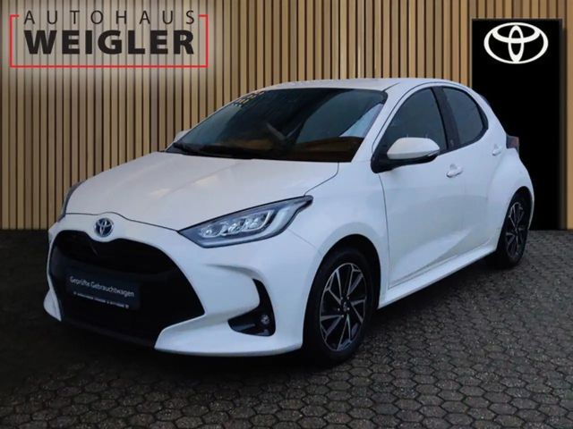 Toyota Yaris Hatchback Hybride Team D