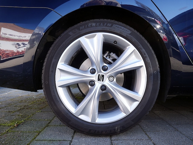 Seat Leon 1.5 eTSI FR-lijn Sportstourer
