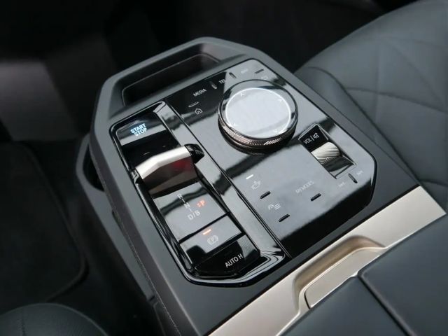 BMW iX xDrive40