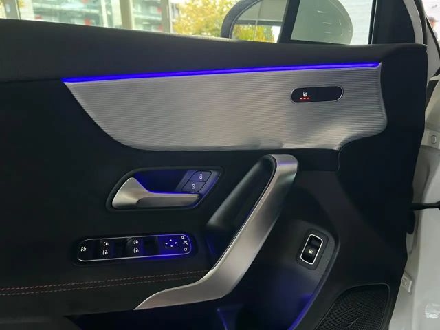 Mercedes-Benz A 250 A 250 e AMG Line