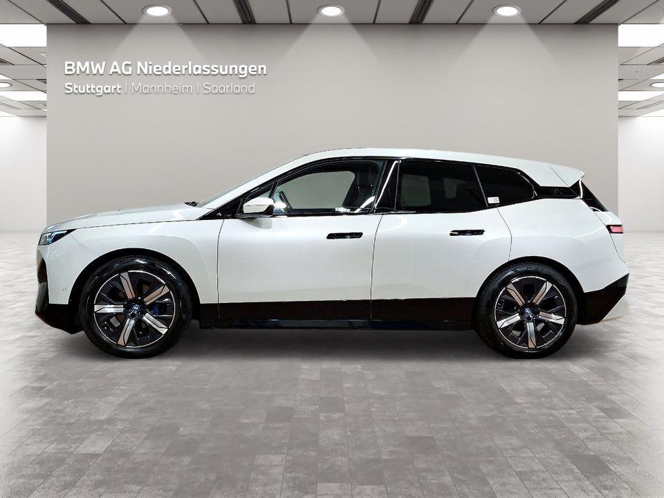 BMW iX xDrive50