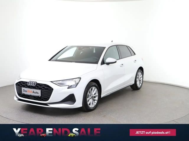 Audi A3 30 TFSI Sedan