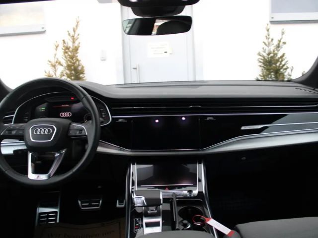 Audi Q8 55 TFSI Hybride Quattro