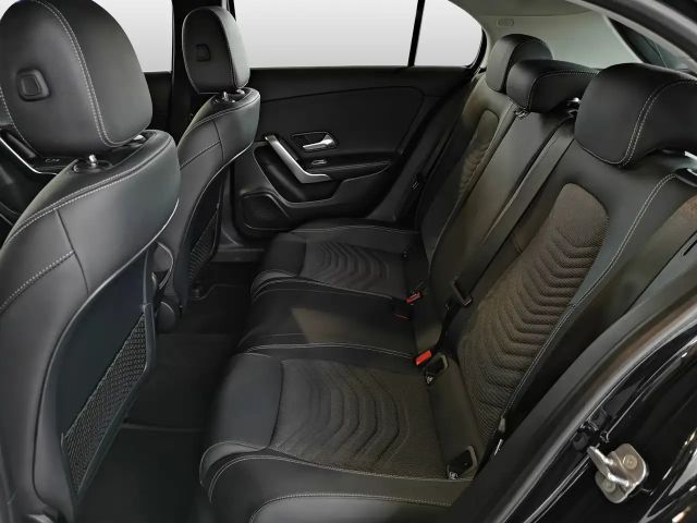 Mercedes-Benz A 180 Progressive