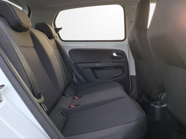 Volkswagen up! Active