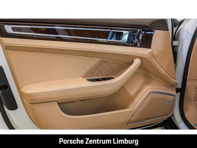 Porsche Panamera 4 E-Hybrid