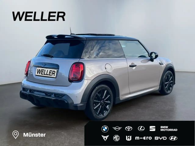 MINI Cooper JCW Trim *Bi-LED*Pano*Navi*CAM*SHZ*CarPlay*