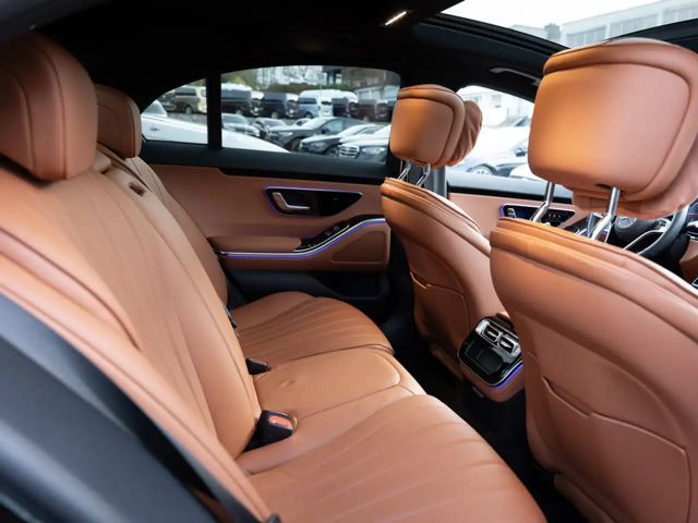 Mercedes-Benz S 350 4MATIC S 350 d Sedan