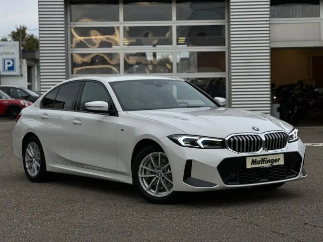 BMW 330 330i M-Sport Sedan xDrive