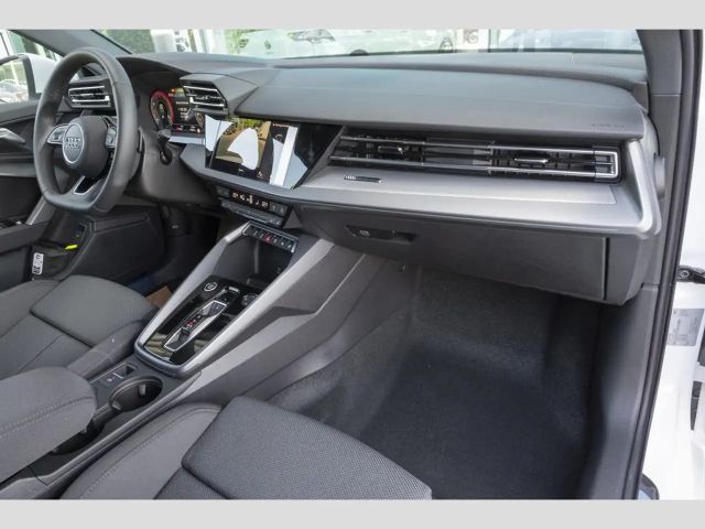 Audi A3 30 TFSI S-Line Sedan Sportback