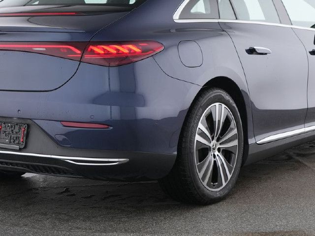 Mercedes-Benz EQE 300 Sedan