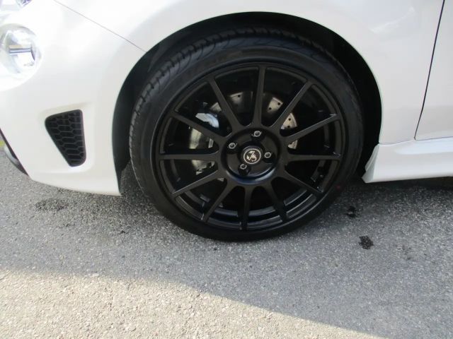 Abarth 595 595, Sabelt, Klimaaut., Navi, Beats, Apple Carpl.