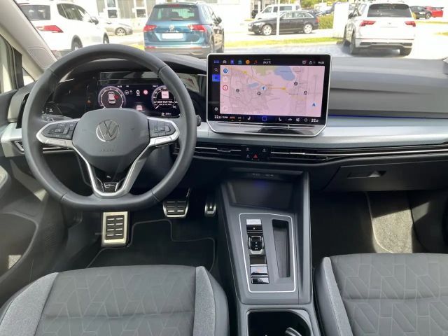 Volkswagen Golf 1.5 eTSI DSG Golf VIII