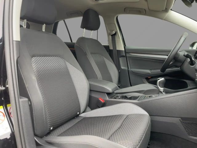 Volkswagen Golf IQ.Drive