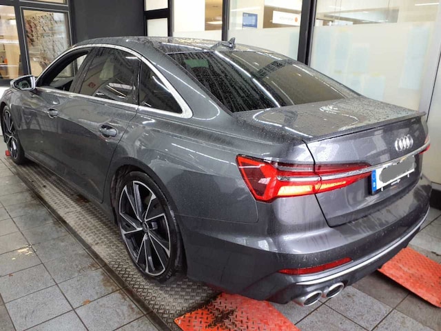 Audi S6 Quattro Sedan