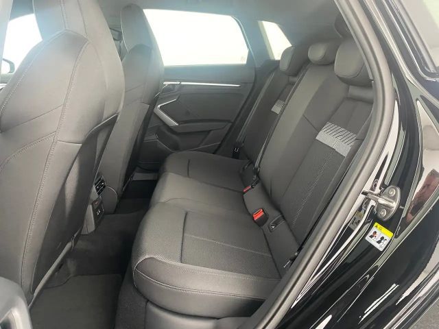 Audi A3 30 TFSI Sedan