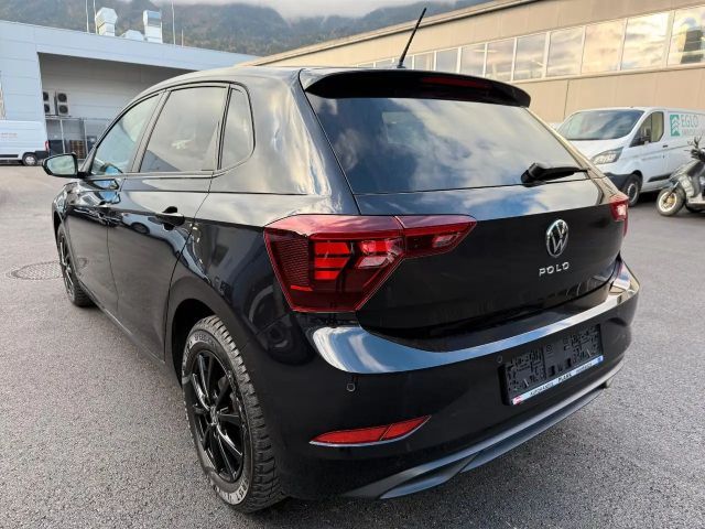 Volkswagen Polo VI Basis