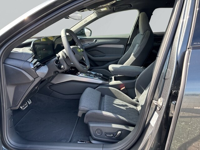 Audi A6 Avant Quattro S-Tronic