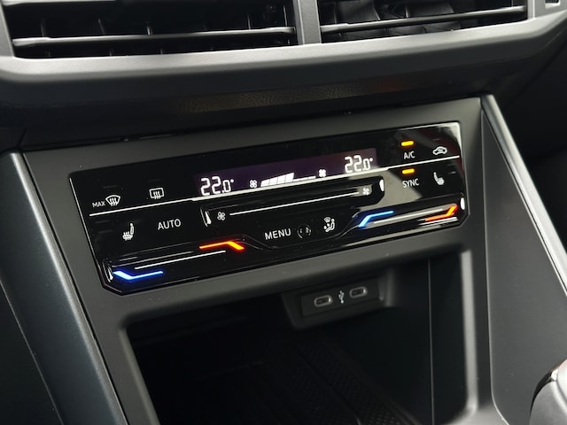 Volkswagen Taigo 1.0 TSI DSG R-Line