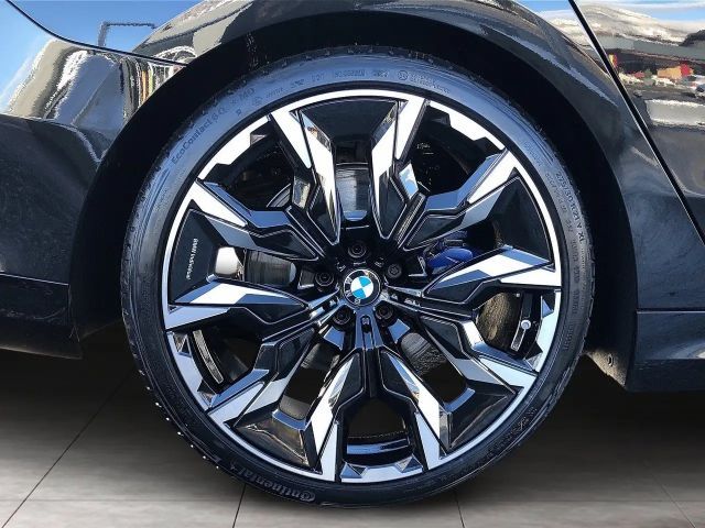 BMW 520 520d M-Sport Sedan xDrive