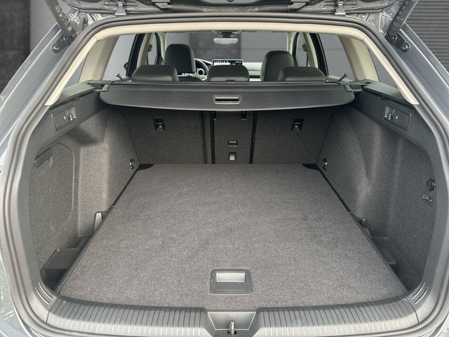 Volkswagen Golf 1.5 eTSI DSG Style Variant