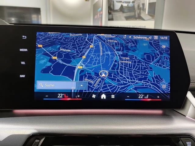 BMW X1 xDrive23d  xLine/AHK/ad.LED/HuD/Kamera/Harman