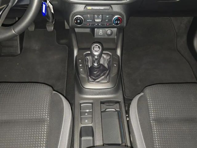 Ford Focus Cool & Connect EcoBoost Wagon