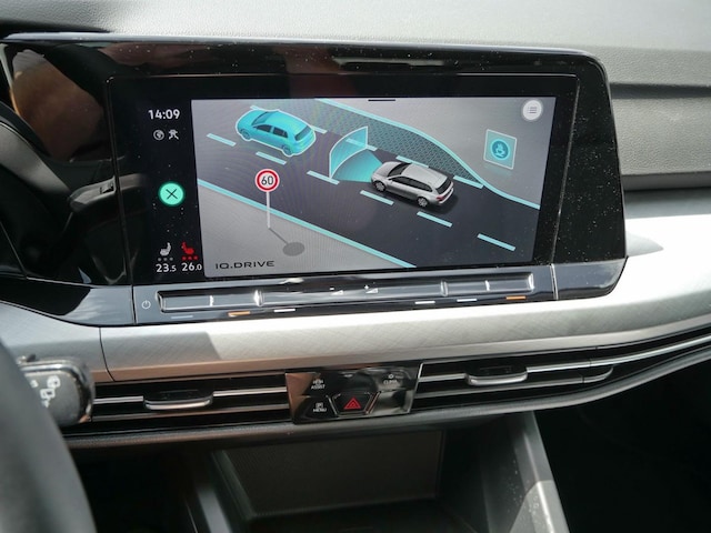 Volkswagen Golf Life Variant