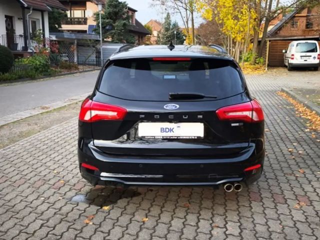 Ford Focus EcoBoost ST Line Wagon