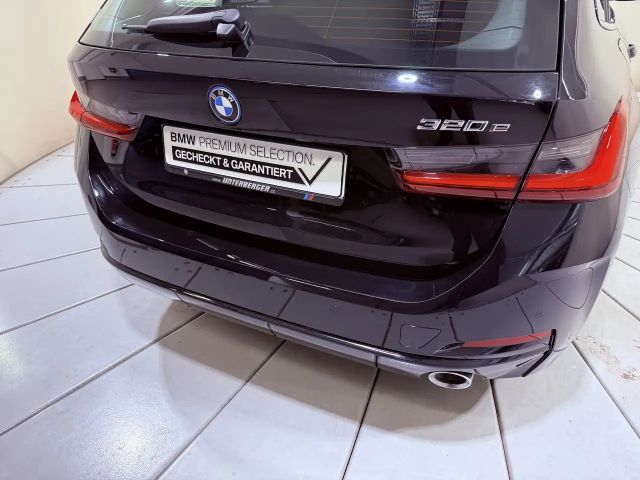 BMW 320 320e Touring