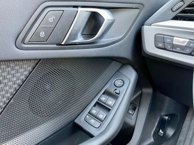 BMW 116 116i Advantage pakket Sedan