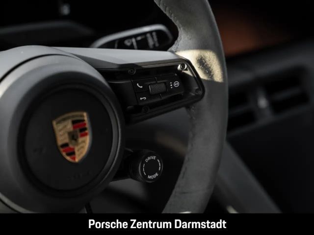 Porsche Taycan Performance Plus