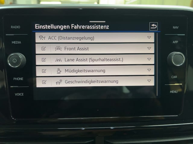 Volkswagen T-Roc 1.5 TSI DSG Plus R-Line