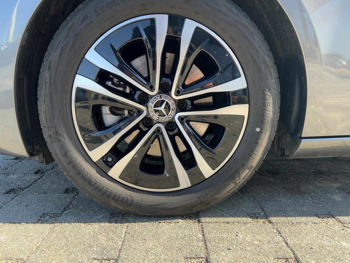 Mercedes-Benz B 180 Progressive Sedan