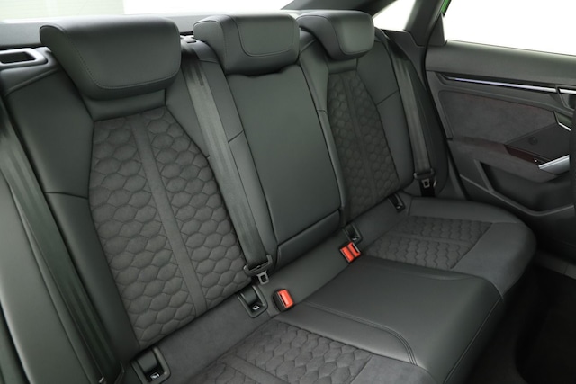 Audi RS3 Quattro S-Tronic Sedan