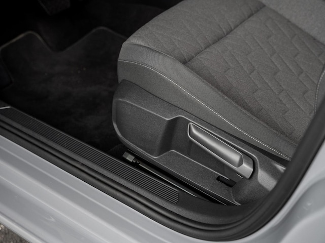 Volkswagen Golf 1.5 eTSI DSG Golf VIII Variant