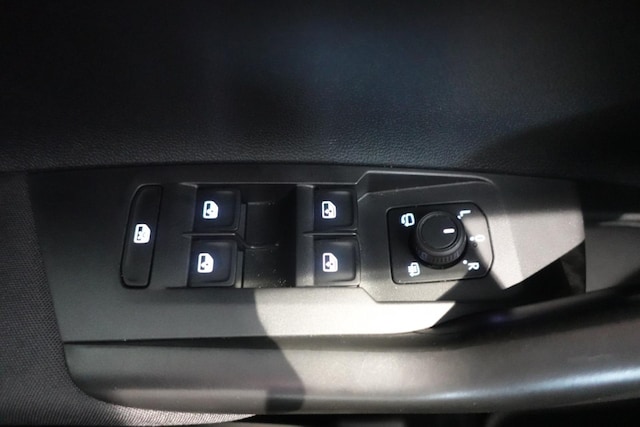 Volkswagen Polo Polo Life 1.0TSI PDC LED SZH Klima ACC App