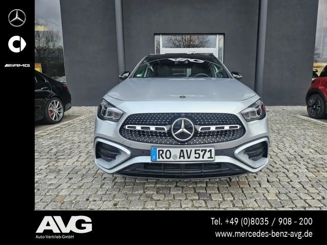 Mercedes-Benz GLA 200 AMG Line