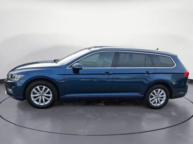 Volkswagen Passat 1.5 TSI Business DSG Variant