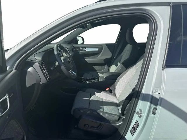 Volvo XC40 Dark Plus