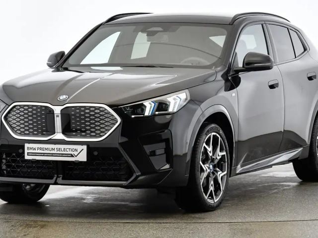 BMW iX2 eDrive20