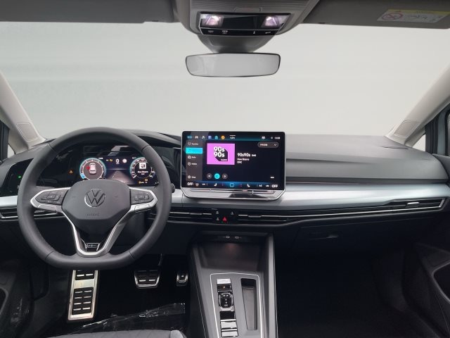 Volkswagen Golf 1.5 eTSI DSG Golf VIII