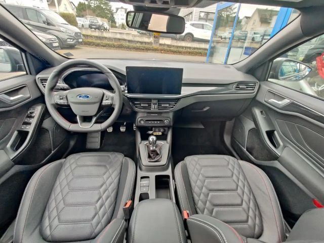 Ford Focus ST Line Wagon