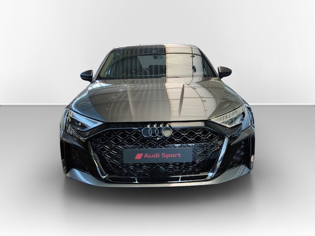 Audi RS3 Quattro S-Tronic Sedan